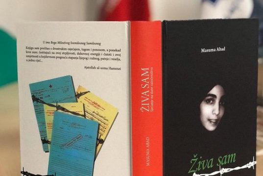 Iz štampe izašao bosanski prijevod knjige “Živa sam” autorice Masume Abad