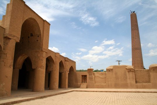 Tari-khaneh džamija